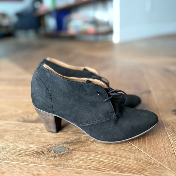 Witchy Black Lace-Up Heels / Booties - Picture 9 of 10